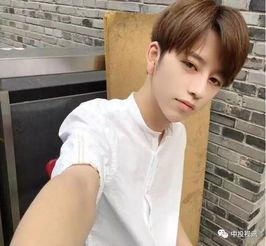 娱乐圈吃瓜小哥微博,揭秘明星幕后故事